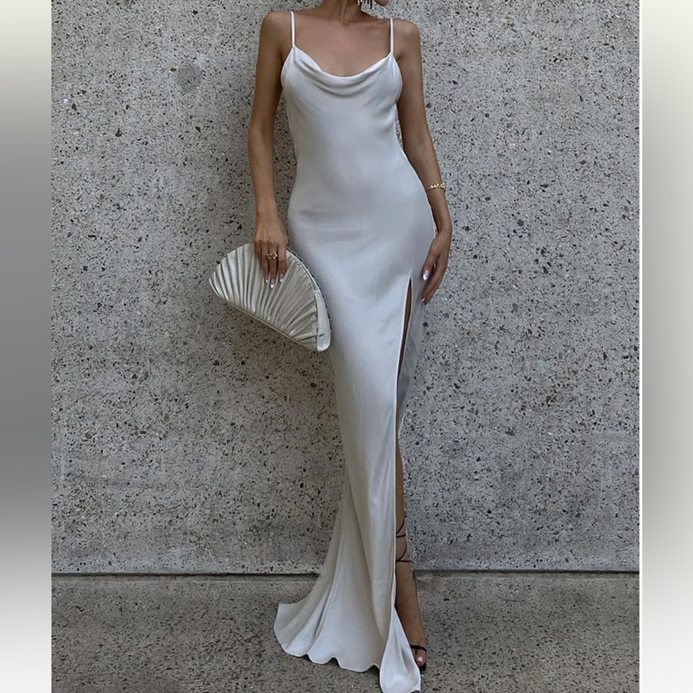 Meshki Jade Cowl Neck Backless Maxi Dress - Green *NWT*